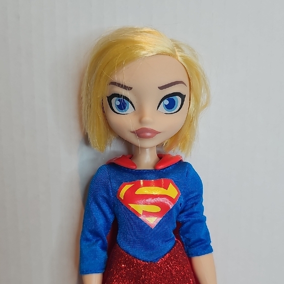 Mattel DC Superhero girl Doll - Supergirl - Picture 2 of 4